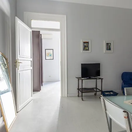 Casa Dante With Balcony By Wonderful Italy Apartment Palermo